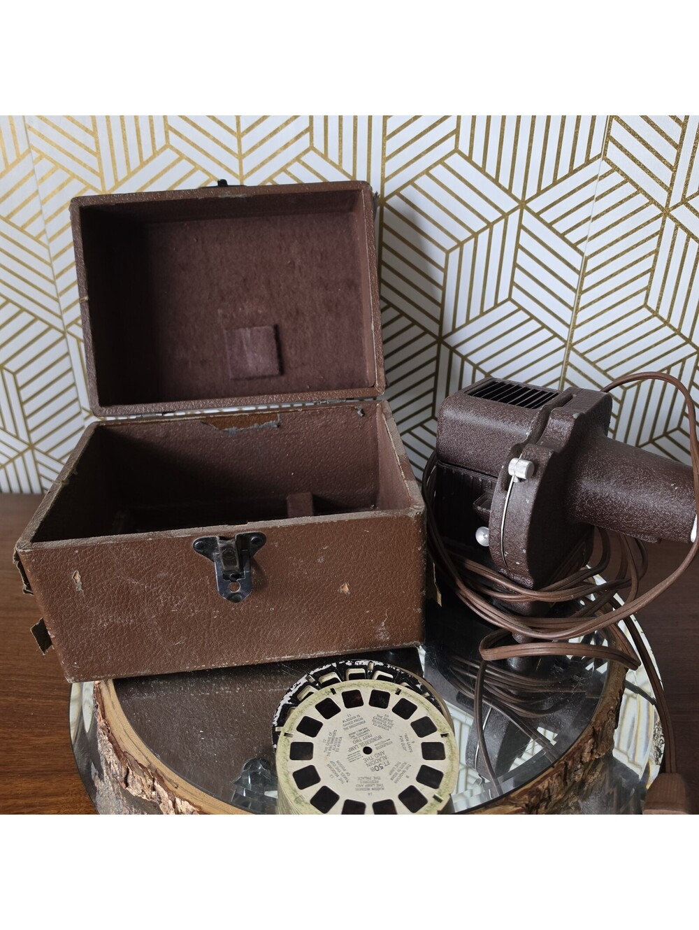 Vintage Sawyers Viewmaster Projector Cast Steel Model S-1 1940s W Case & Reels